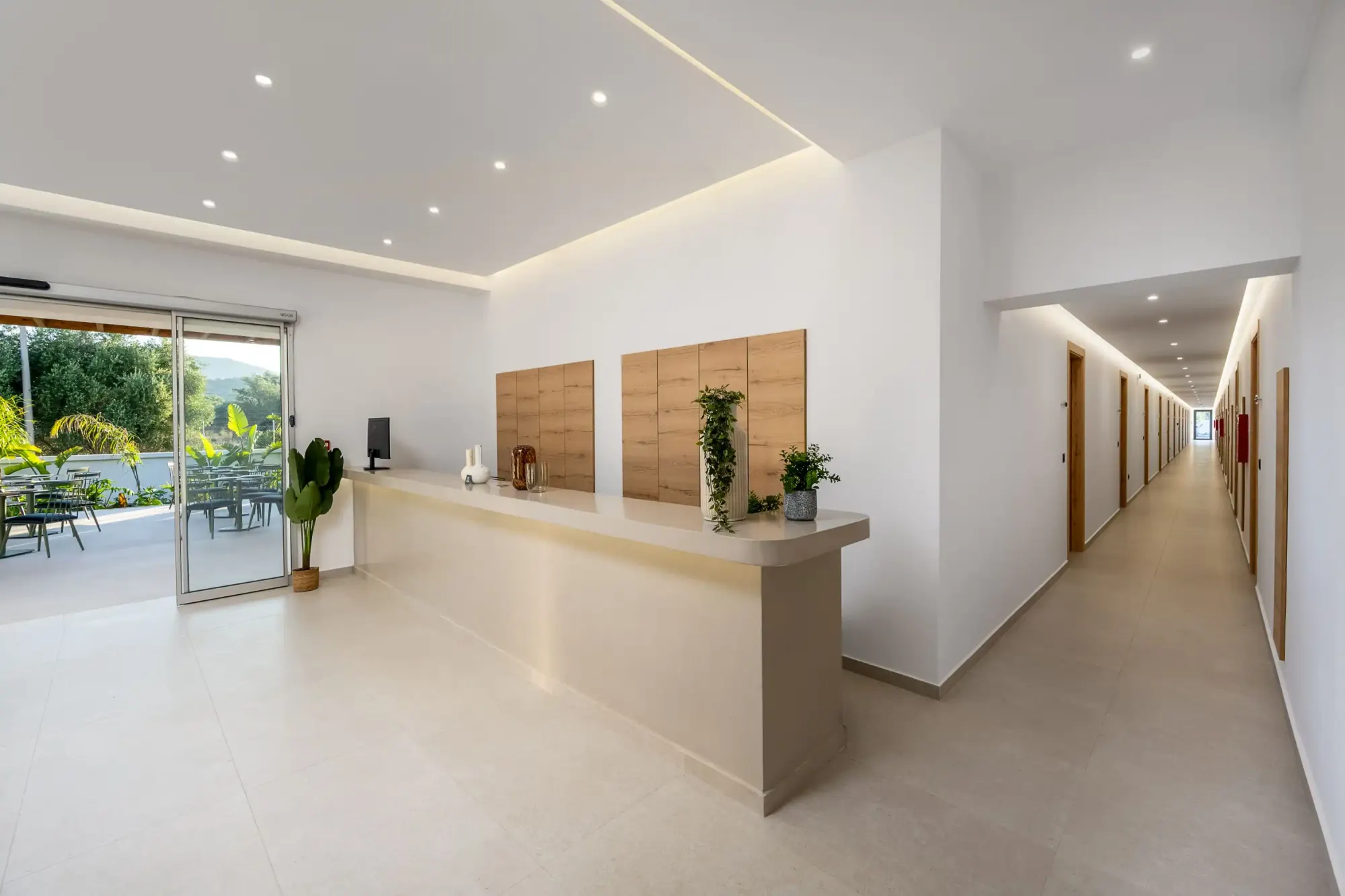 Reception & corridor