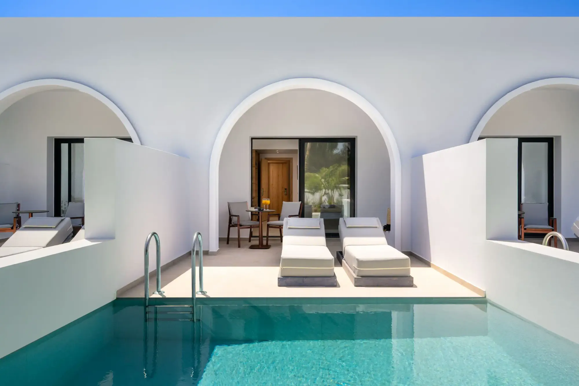 Private pool & terrace