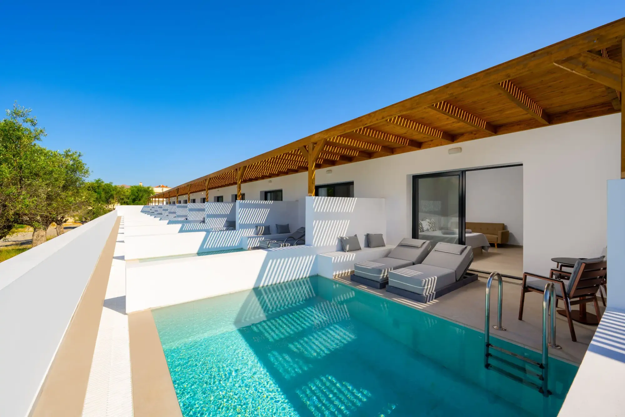 Private pool & pergola terrace